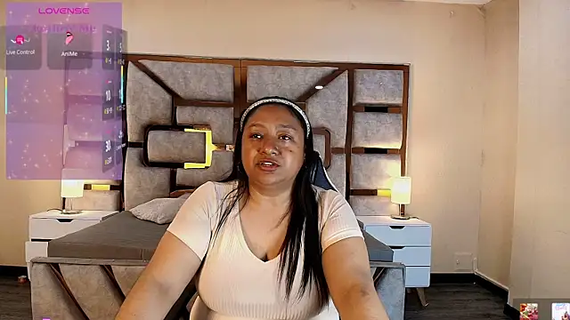 Snapshot of Rachell_Carter chatting on 05.15.26 Rachell Carter online show from 05.15.26