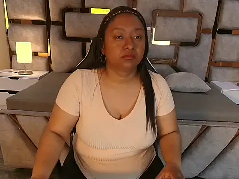 Snapshot of Rachell_Carter chatting on 05.17.26 Rachell Carter online show from 05.17.26