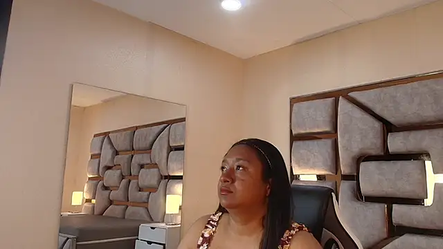 Snapshot of Rachell_Carter chatting on 05.20.26 Rachell Carter online show from 05.20.26