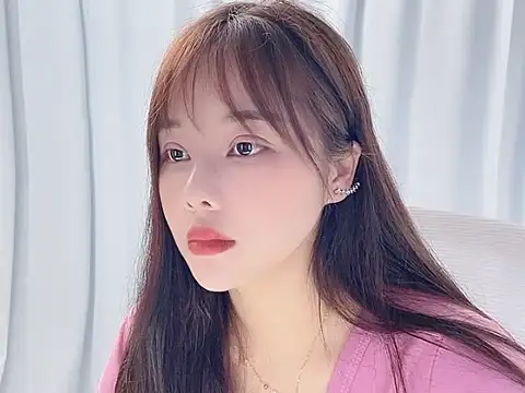 Snapshot of Qingqing19 chatting on 05.17.26 Qingqing19 online show from 05.17.26