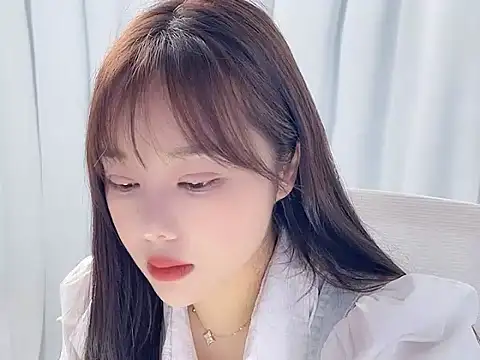 Snapshot of Qingqing19 chatting on 05.18.26 Qingqing19 online show from 05.18.26