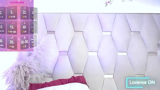 Snapshot of Zafira-lux chatting on 05.19.26 Zafira-lux online show from 05.19.26