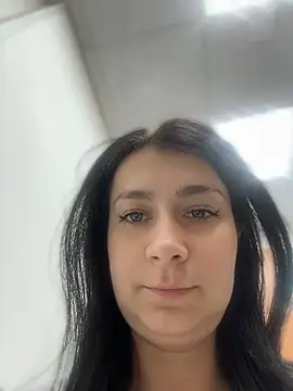 Snapshot of MissElya chatting on 07.19.26 MissElya online show from 07.19.26