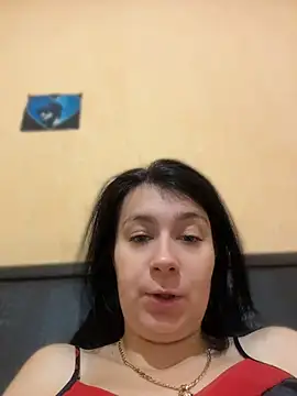 Snapshot of MissElya chatting on 07.24.26 MissElya online show from 07.24.26
