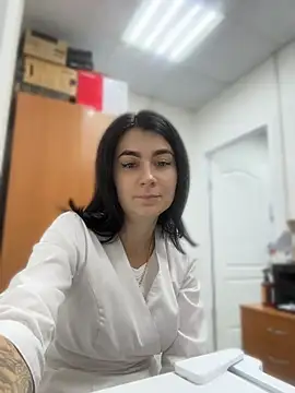 Snapshot of MissElya chatting on 07.30.26 MissElya online show from 07.30.26