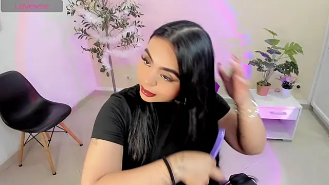 Snapshot of Margot_Robie chatting on 05.19.26 Margot Robie online show from 05.19.26