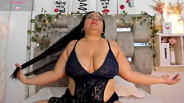 EmmyBellamy online show from 05.22.26