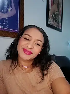 Snapshot of mell0102 chatting on 05.12.26 mell0102 online show from 05.12.26
