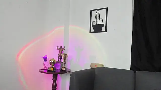 AlexRoyce  online show from 05.21.26