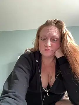Snapshot of Kellilyn10 chatting on 05.24.26 Kellilyn10 online show from 05.24.26