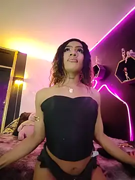 Snapshot of Isis_sexy__ chatting on 05.26.26 Isis sexy online show from 05.26.26