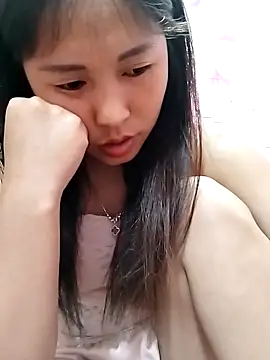 Snapshot of XULY2068 chatting on 05.16.26 XULY2068 online show from 05.16.26