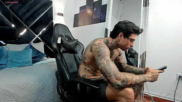 EdoardoJS online show from 05.15.26