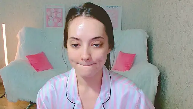 SiennaMia online show from 06.08.26