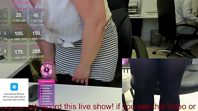 squirt milf viktoria online show from 05.25.26