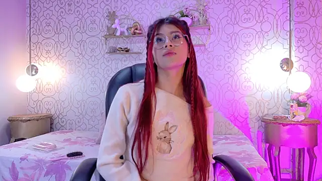 zoeecarter  online show from 05.12.26