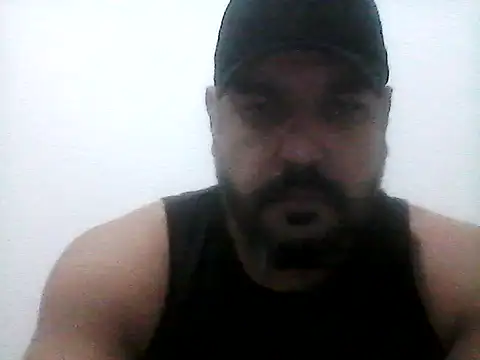 Snapshot of stallony chatting on 05.10.26 stallony online show from 05.10.26