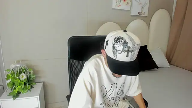 Snapshot of jake_miller__ chatting on 05.08.26 jake miller online show from 05.08.26