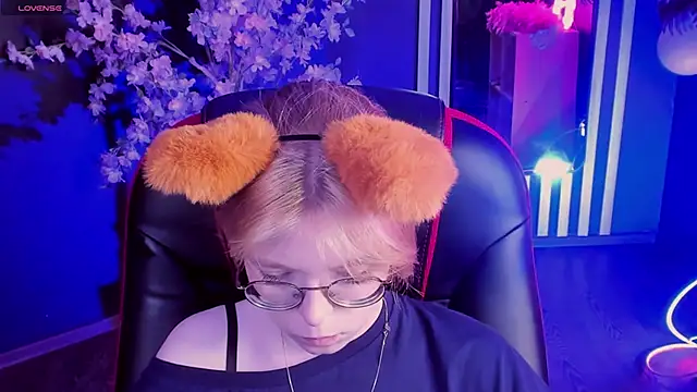 FoxxyyPolly online show from 05.27.26
