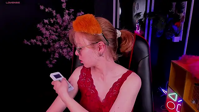 FoxxyyPolly online show from 07.04.26