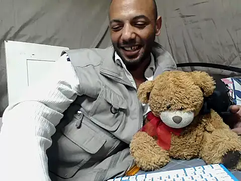 Snapshot of Camodick chatting on 05.27.26 Camodick online show from 05.27.26