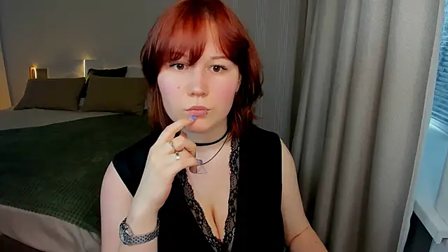 Snapshot of MiaLacrice chatting on 05.29.26 MiaLacrice online show from 05.29.26