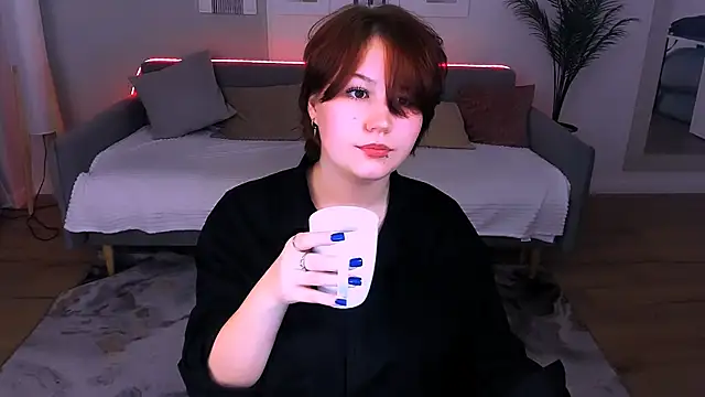 MiaLacrice online show from 07.09.26