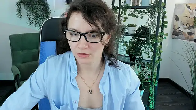 AureliaGleam online show from 05.18.26