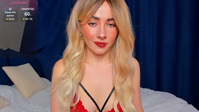 Snapshot of SabrinaKarter chatting on 05.17.26 SabrinaKarter online show from 05.17.26