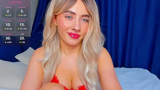 Snapshot of SabrinaKarter chatting on 05.26.26 SabrinaKarter online show from 05.26.26
