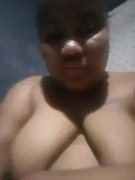 ChubbyMidgetxxx19 online show from 05.25.26
