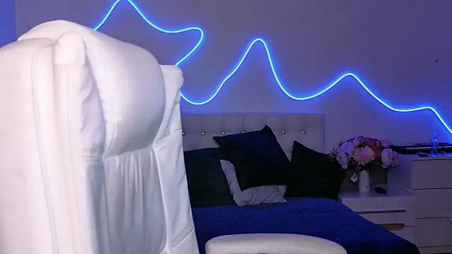 Snapshot of MaddiePerez chatting on 06.04.26 MaddiePerez online show from 06.04.26