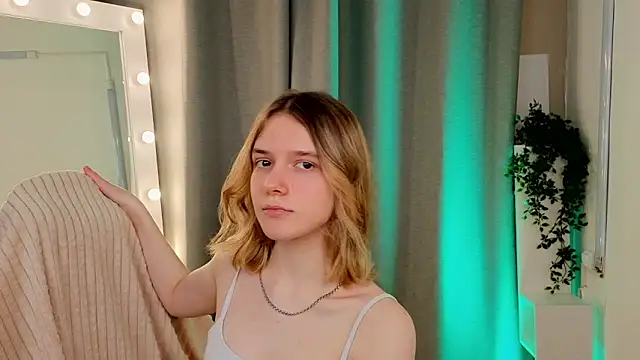 MilanaRayy online show from 05.17.26