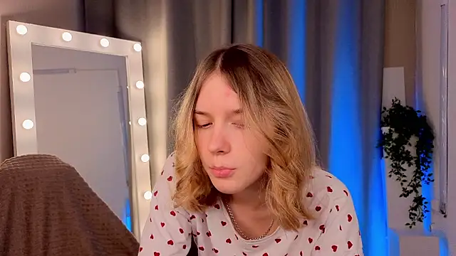MilanaRayy online show from 05.19.26