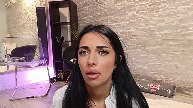 Snapshot of VanessaVosss chatting on 05.30.26 VanessaVosss online show from 05.30.26