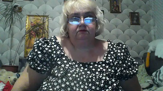 MarinaFarina53 online show from 05.25.26