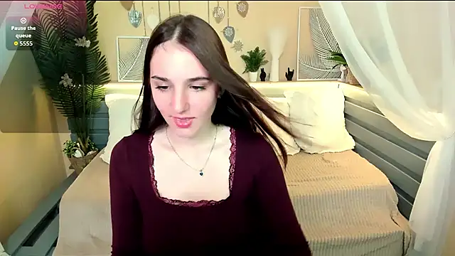 Snapshot of Maya_Winters chatting on 07.14.26 Maya Winters online show from 07.14.26