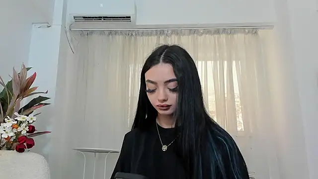 RachellRavee online show from 05.13.26