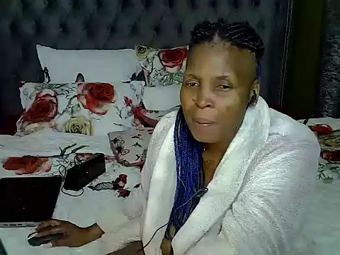 Snapshot of BlackBeautyJuXx chatting on 05.15.26 BlackBeautyJuXx online show from 05.15.26