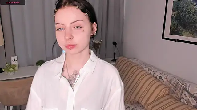 Snapshot of BlancheMarca chatting on 05.20.26 BlancheMarca online show from 05.20.26