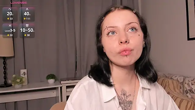 Snapshot of BlancheMarca chatting on 05.29.26 BlancheMarca online show from 05.29.26