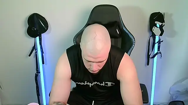 Snapshot of Bigbaald chatting on 05.21.26 Bigbaald online show from 05.21.26