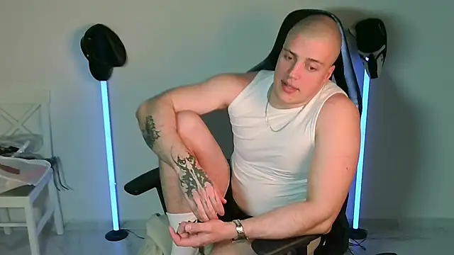 Snapshot of Bigbaald chatting on 05.28.26 Bigbaald online show from 05.28.26