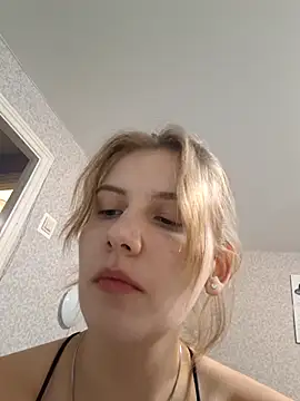 mooniekiss online show from 05.14.26