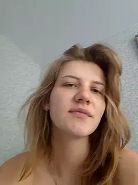 mooniekiss online show from 05.27.26