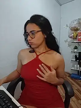 Snapshot of alanahot94 chatting on 05.24.26 alanahot94 online show from 05.24.26