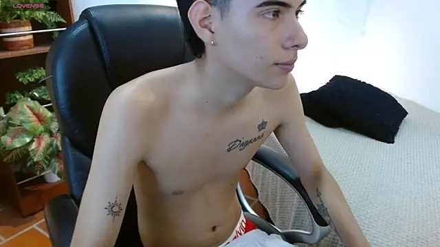 Snapshot of mateo_daza chatting on 05.09.26 mateo daza online show from 05.09.26