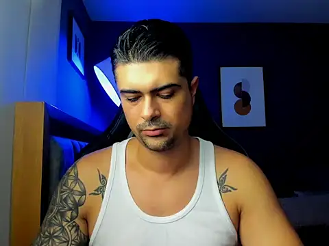Snapshot of ZEI-001 chatting on 05.12.26 ZEI-001 online show from 05.12.26
