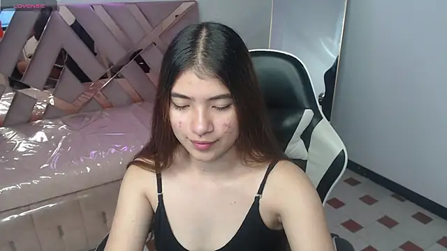 Snapshot of alesia_v_v chatting on 05.16.26 alesia v v online show from 05.16.26