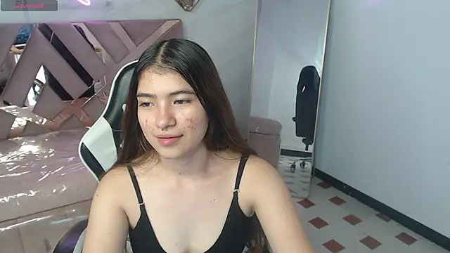 Snapshot of alesia_v_v chatting on 05.16.26 alesia v v online show from 05.16.26